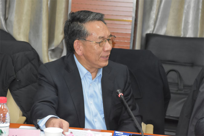 吴伟仁.jpg